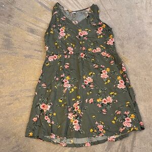 Old Navy Green Floral Dress - Size Large